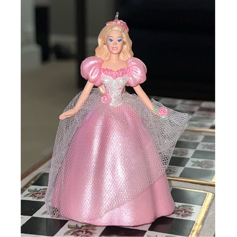 Hallmark Keepsake Springtime Barbie collector’s series